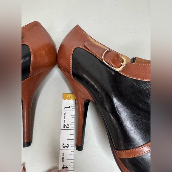 Dries Van Noten Leather Ankle Boots – Size 7.5 (Fits Like 7) - Picture 15 of 16